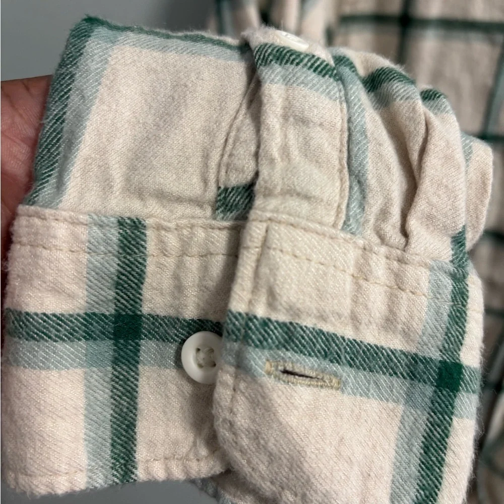 Boy’s Wonder Nation Green and‎ Cream Plaid Shirt Husky Size XL